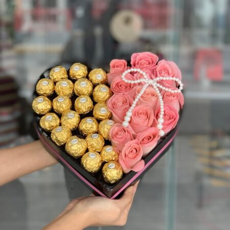 Corazón Ferrero y Rosas